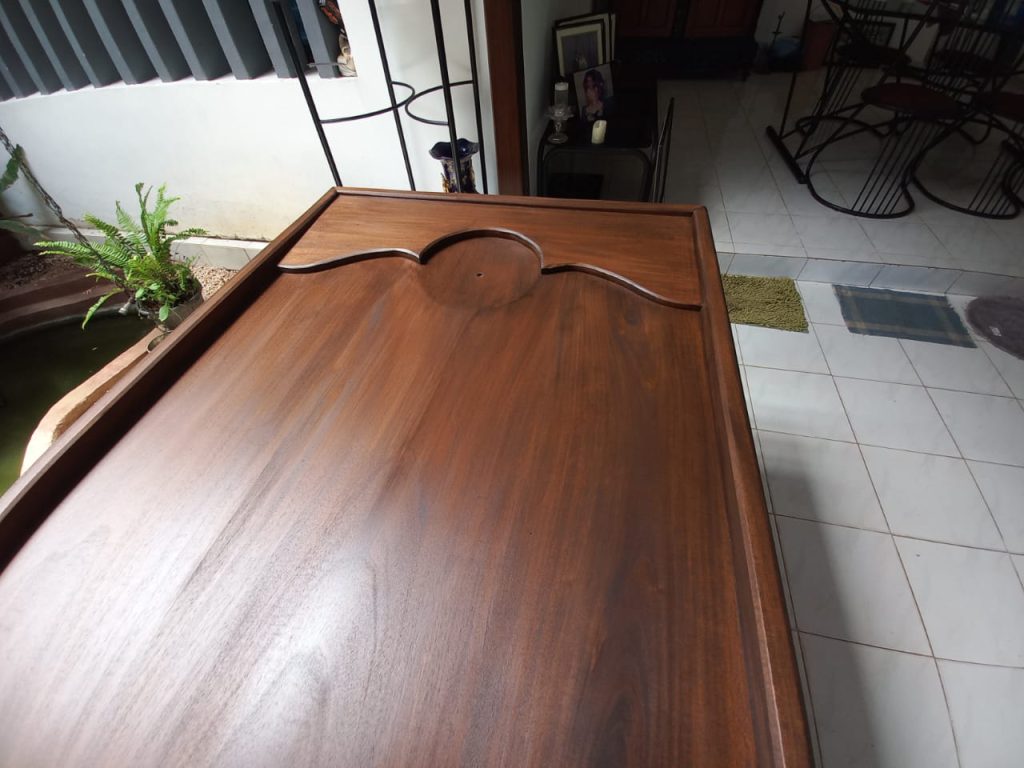 Shirodhara Beds With Oil Stand